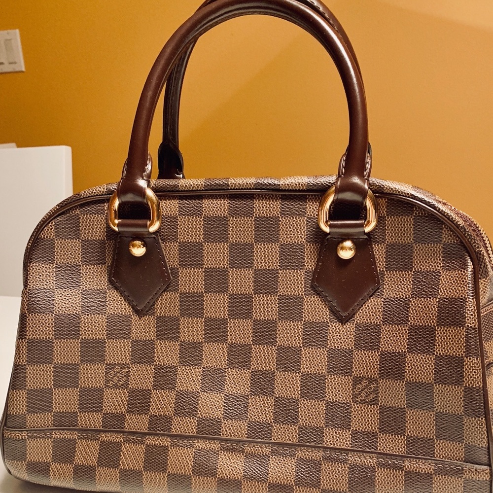 💜OFFERS💜 - Louis Vuitton satchel!!